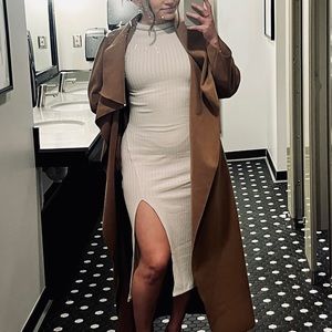 Long sleeve crème dress